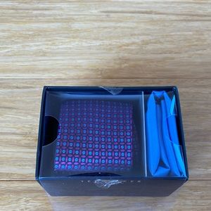 Ted baker tie and pocket square set